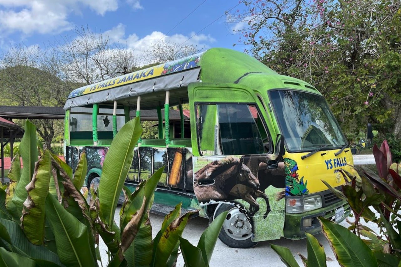 Thriller Tours Jamaica - YS Falls - Bus taking people on the YS Falls Tour